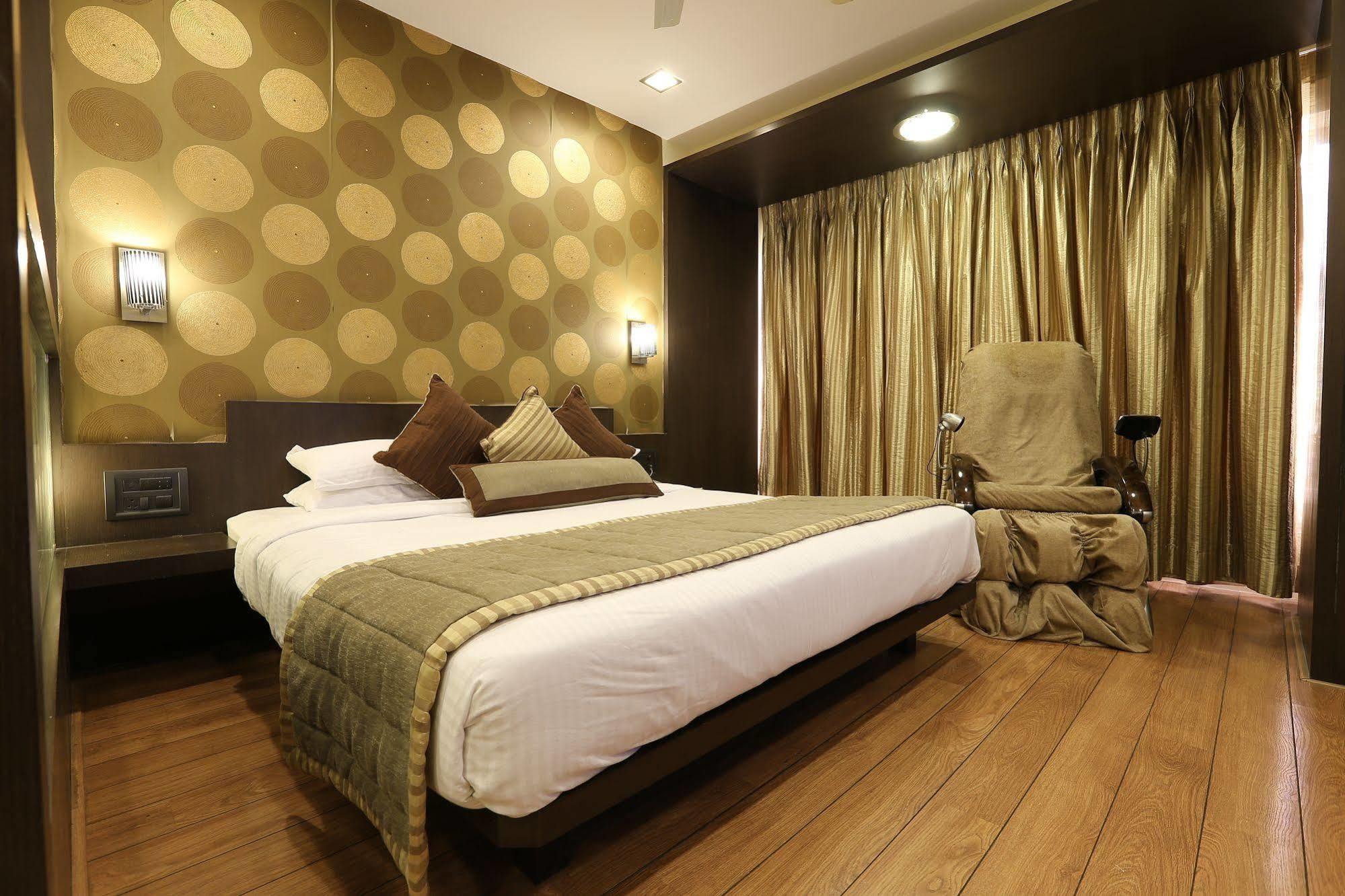 Hotel Silver Inn Mumbai Eksteriør bilde