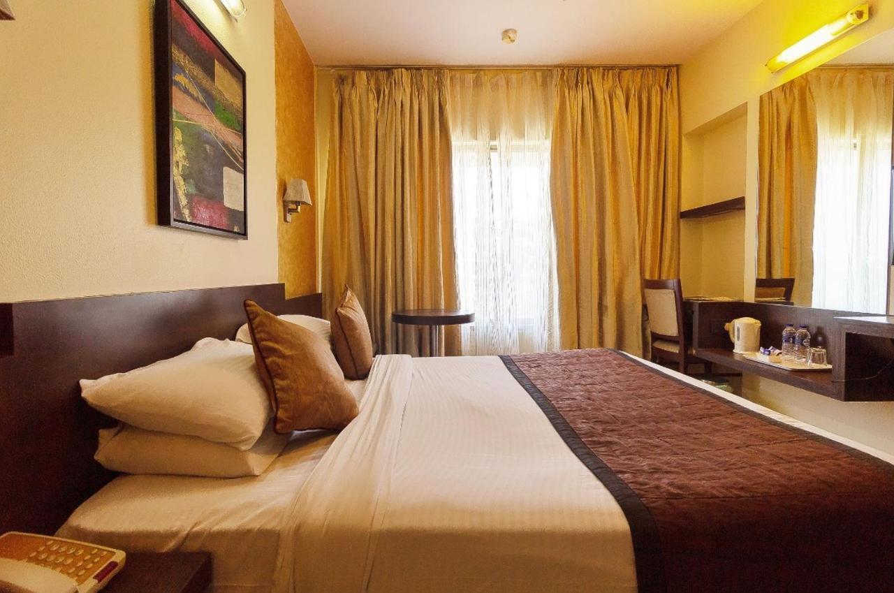 Hotel Silver Inn Mumbai Eksteriør bilde